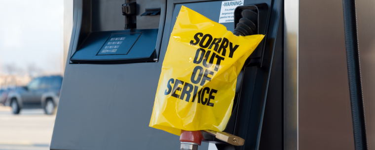 out of fuel sign on pump